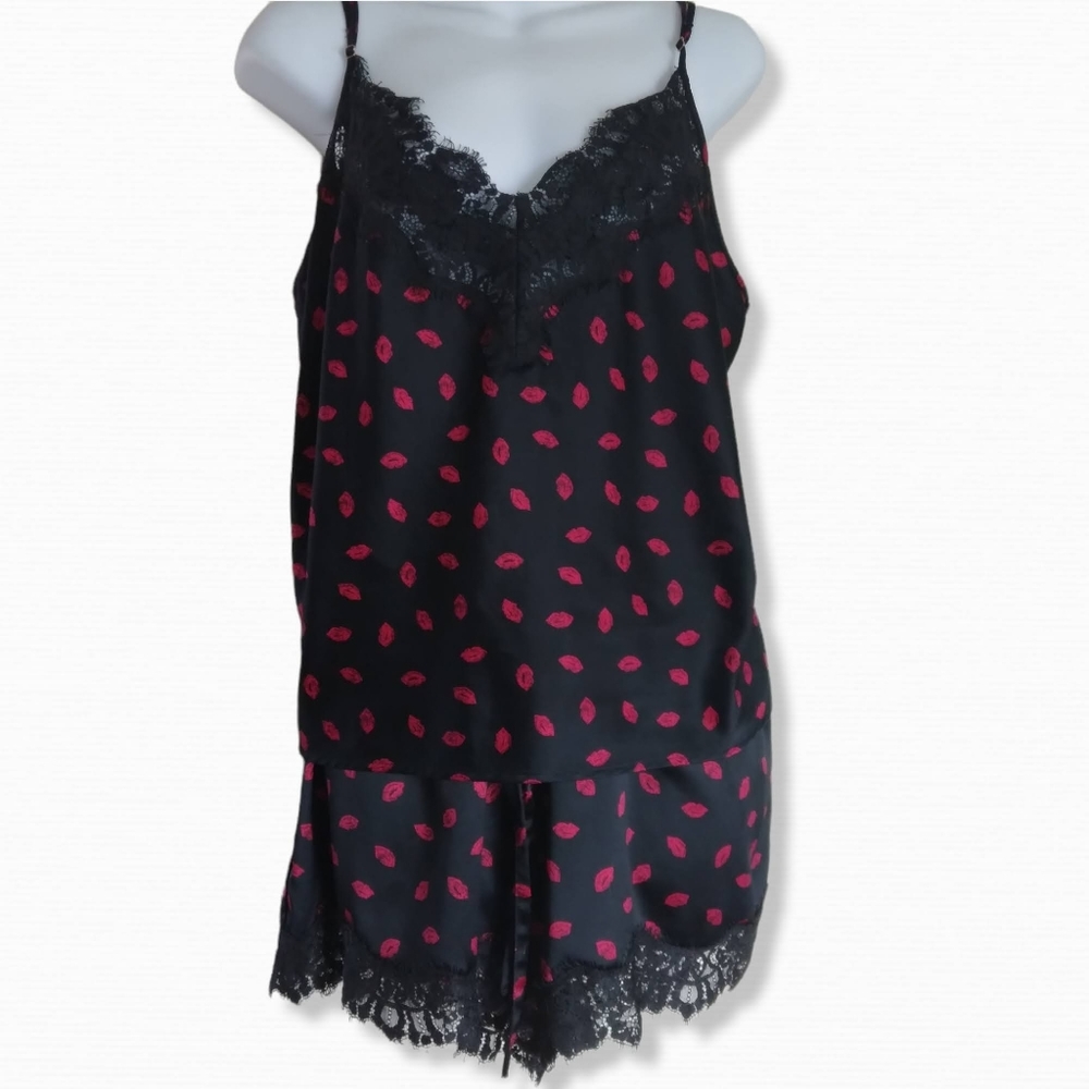 INC intimates silky 2 piece sleepwear black with kisses size XL